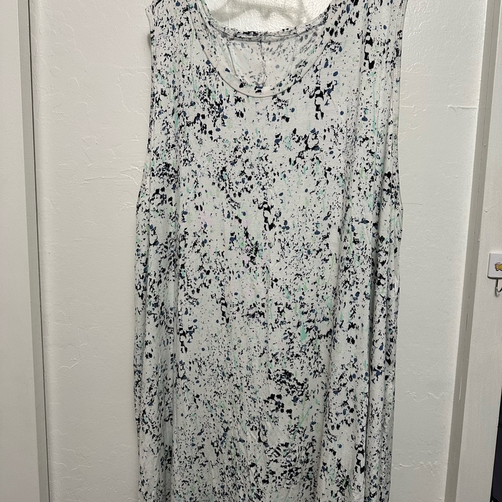 Abstract Print Sleeveless plus size tank top